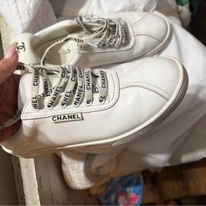 CHANEL White Leather Sneakers with Logo Laces